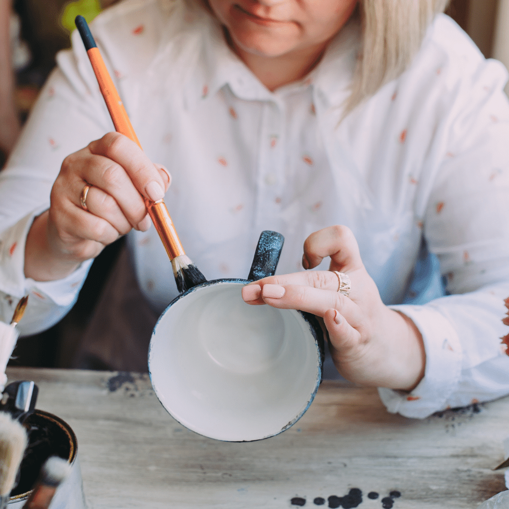 Tweens craft box mug painting