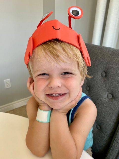 Family enjoying summer craft kit