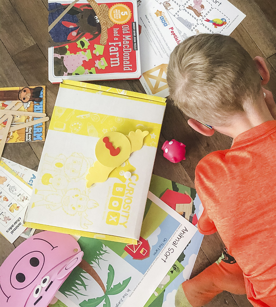 Summer ocean themed crafts for toddlers