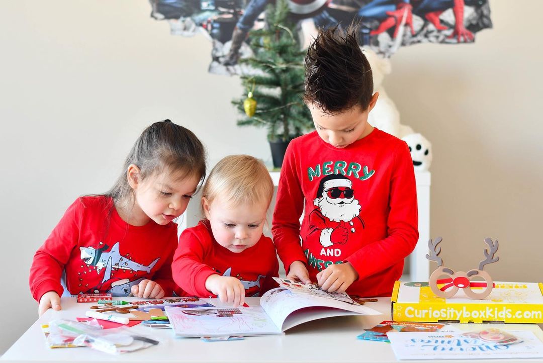 Winter holiday craft box contents